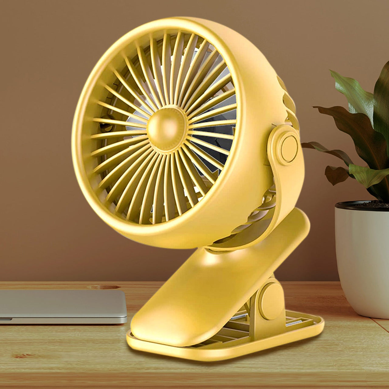 Clip Desk Fan with Small Spray Bottle